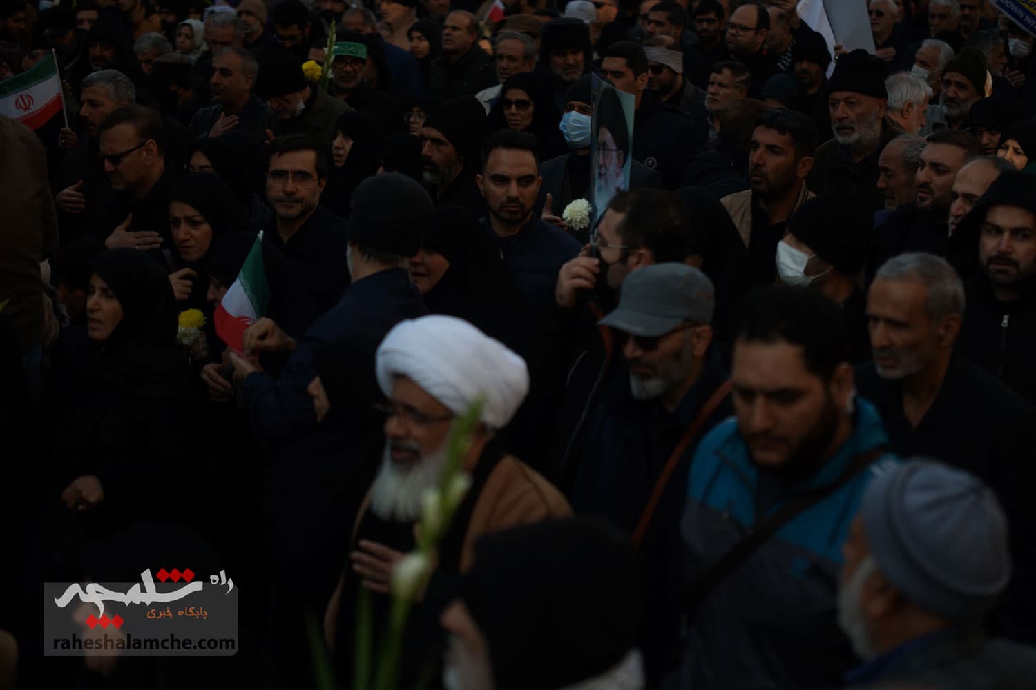 وداع با شکوه مردم ایران اسلامی با شهدای گمنام +تصاویر — تصویر 25