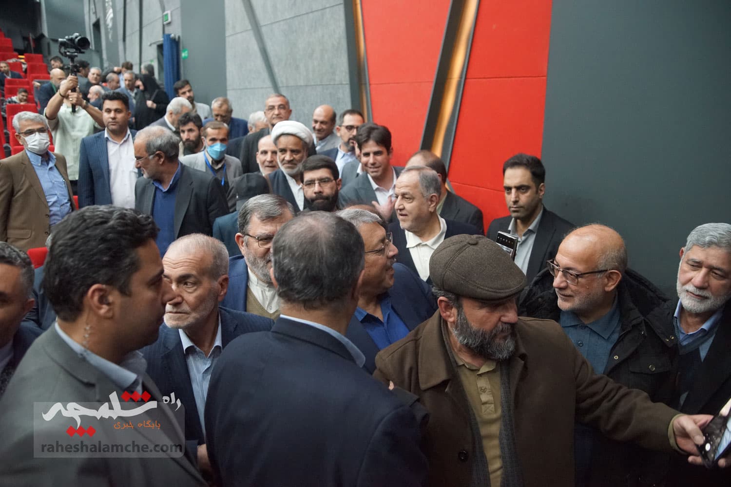 در نشست جمعیت وفاداران انقلاب اسلامی چه گذشت؟ +تصاویر — تصویر 82