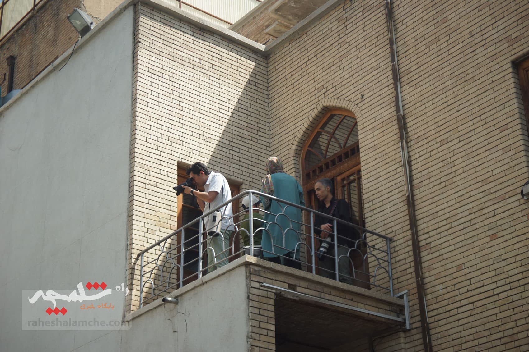 تصاویر کاملی از مراسم وداع با «سعید راد» در خانه سینما — تصویر 71