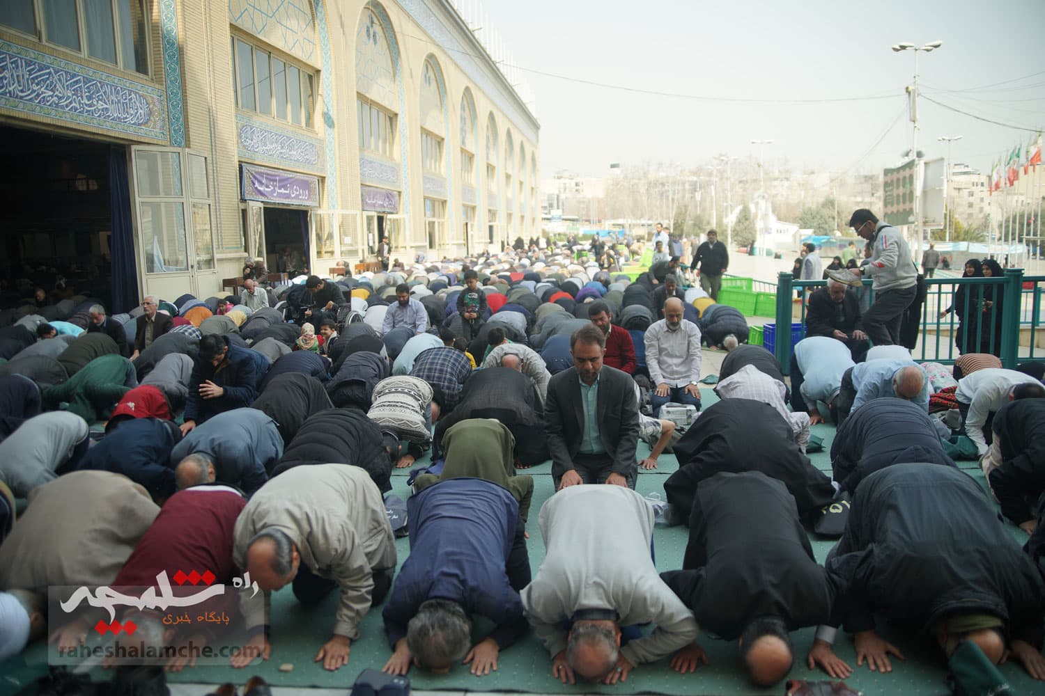 آخرین نماز جمعه تهران در سال 403 برگزار شد+تصاویر — تصویر 83