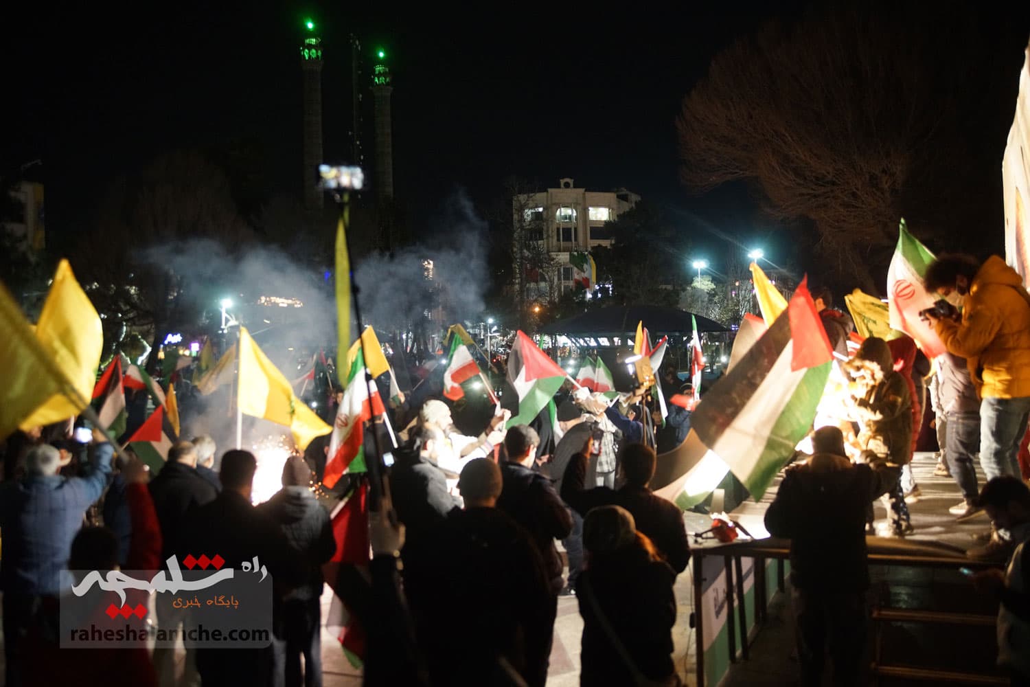برگزاری جشن پیروزی غزه در میدان هفتحوض تهران +تصاویر — تصویر 40