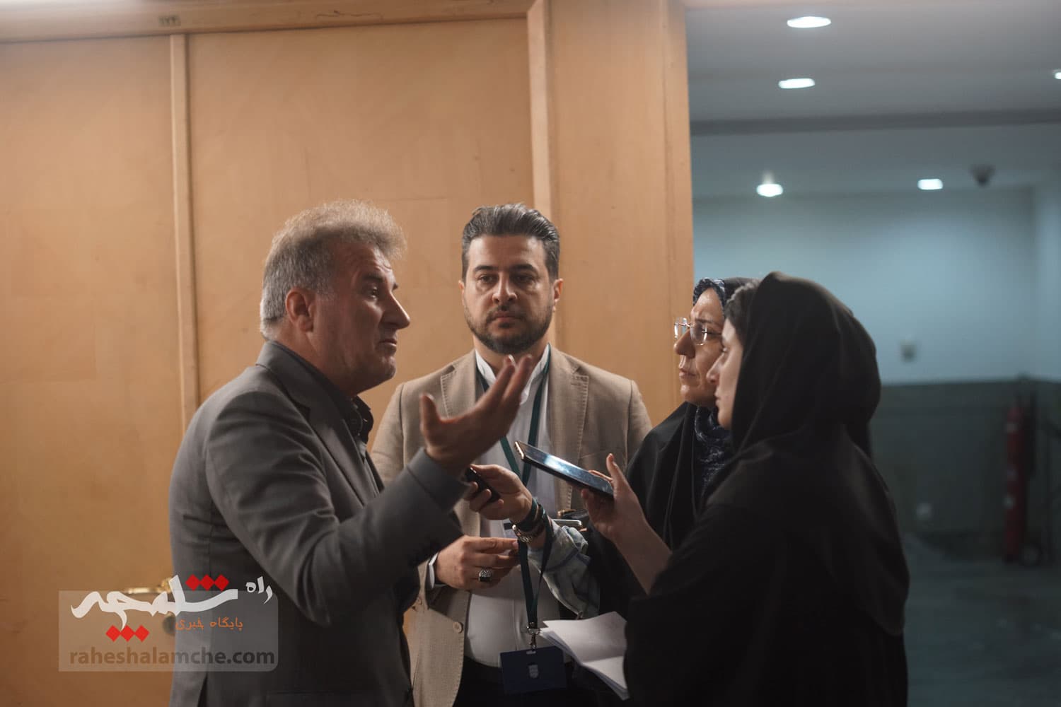 گزارش تصویری کاملا متفاوت از صحن علنی مجلس — تصویر 75
