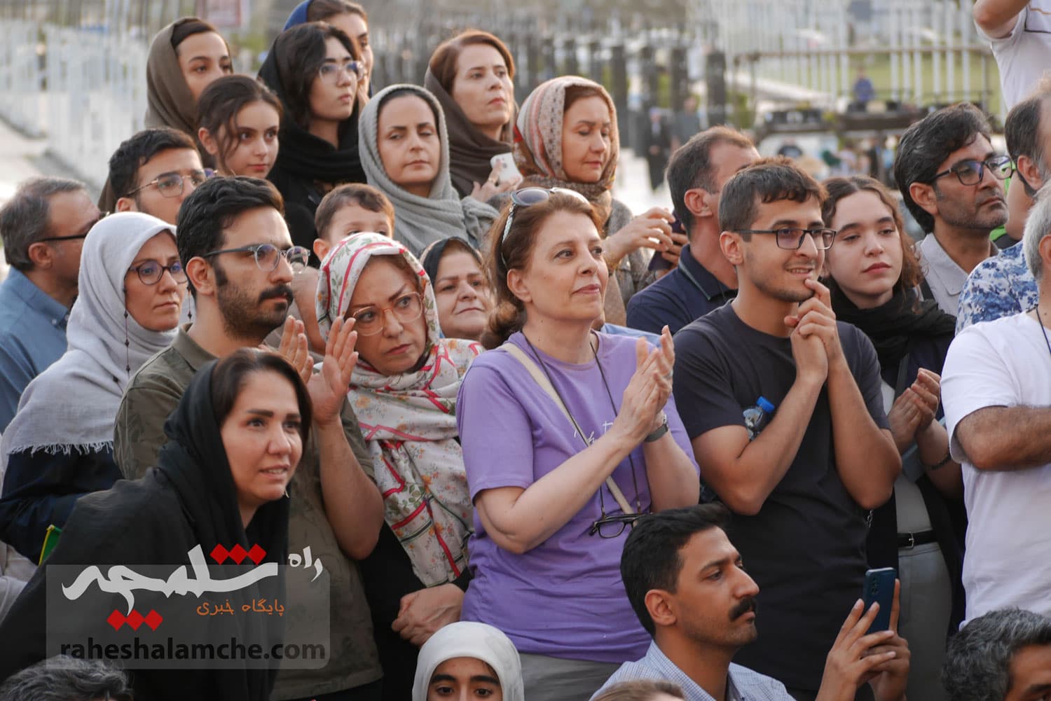 لحظاتی شاد با اجرای ارکستر سمفونیک ایران در میدان آزادی تهران +تصاویر — تصویر 42