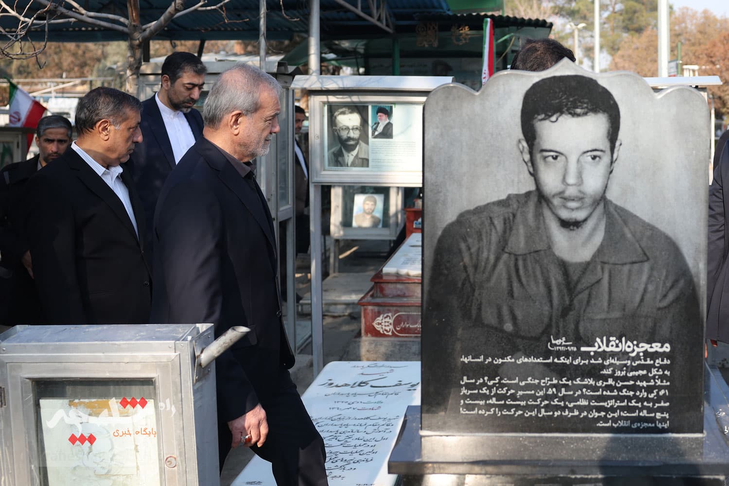 تجدید میثاق هیئت دولت با آرمانهای امام راحل و شهدای انقلاب اسلامی +تصاویر — تصویر 8