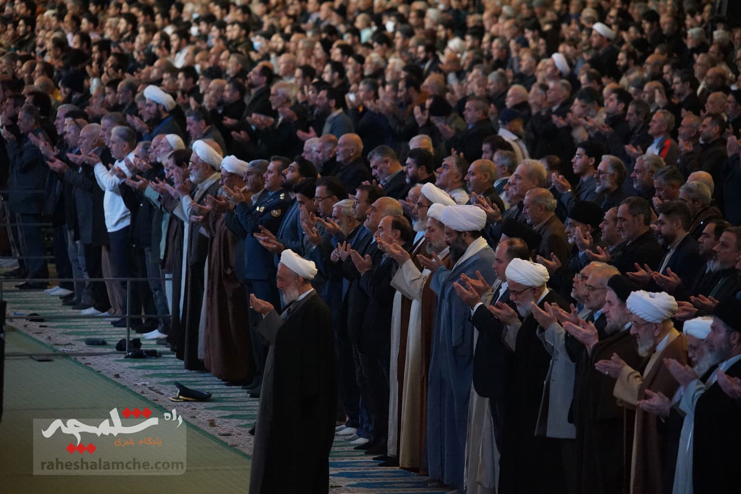 نماز جمعه تهران در آستانه ماه مبارک رمضان برگزار شد +تصاویر — تصویر 82