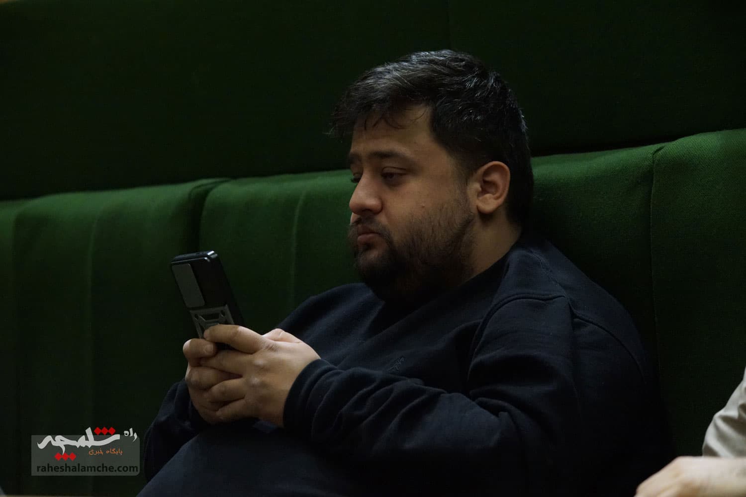 وزیر اقتصاد با 182 رای برکنار شد +تصاویر حاشیهها — تصویر 32