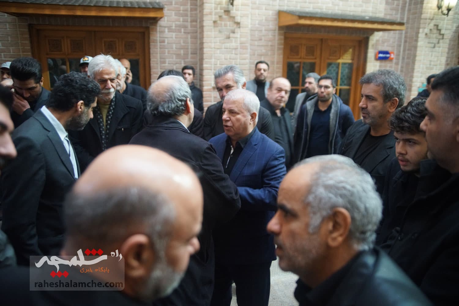 گزارش اختصاصی راه شلمچه از مراسم ختم پدر «بهروز رهبری فرد» +تصاویر — تصویر 139