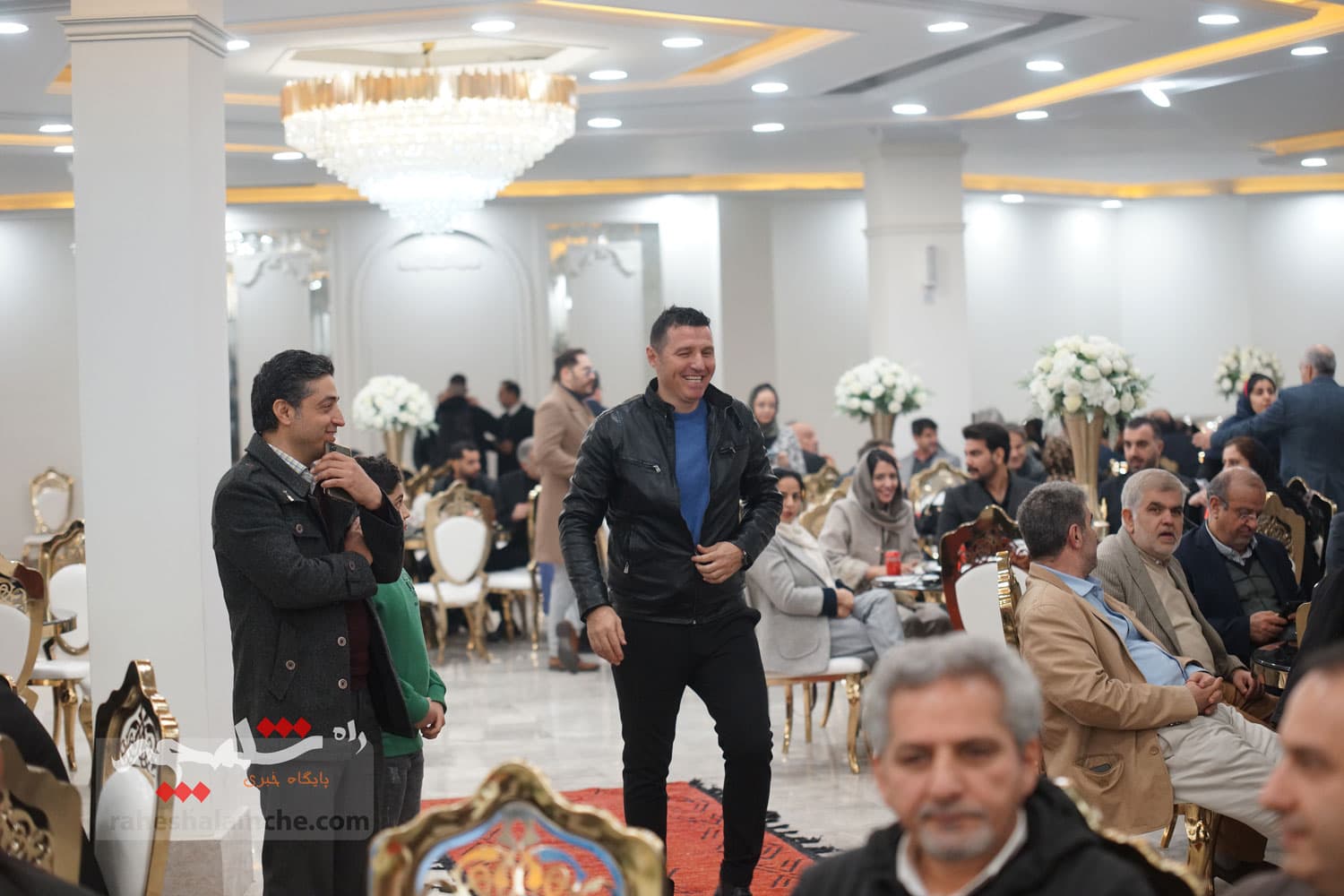 چه کسانی در نخستین کنگره ملی حامیان صلح ایران حضور داشتند؟ +تصاویر — تصویر 149