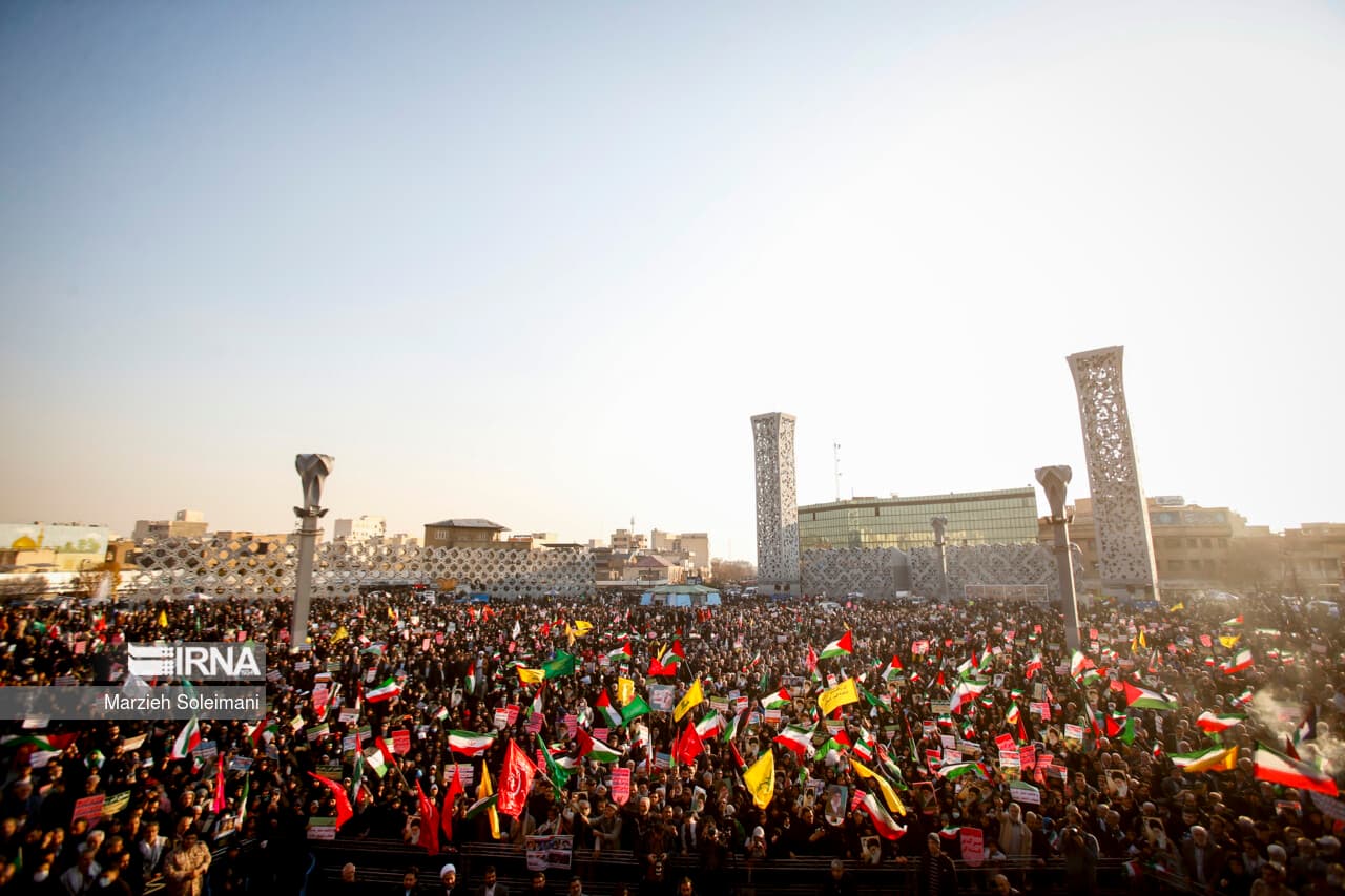 تصاویر بزرگداشت «یومالله 9دی» در تهران — تصویر 13
