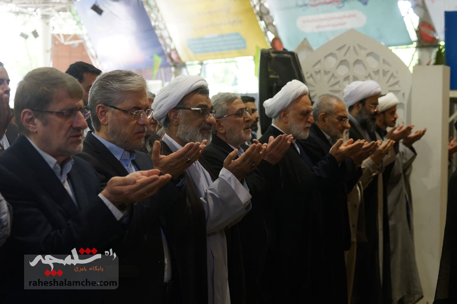 نماز عید قربان در دانشگاه تهران برگزار شد +تصاویر — تصویر 26