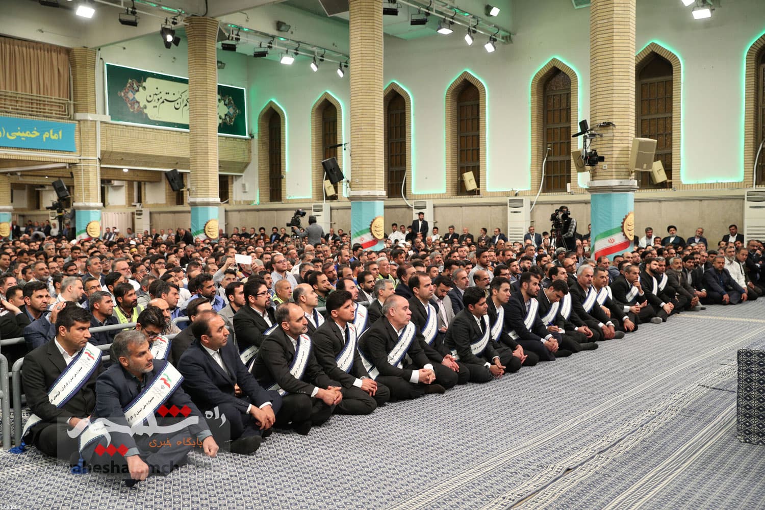 دیدار هزاران کارگر با رهبر انقلاب +تصاویر — تصویر 26