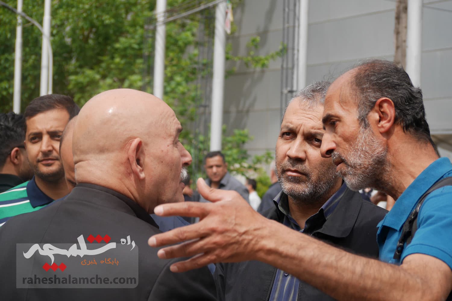 چه کسانی در مراسم تشییع پیکر «عمو ظلی» حضور دارشتند +تصاویر — تصویر 60