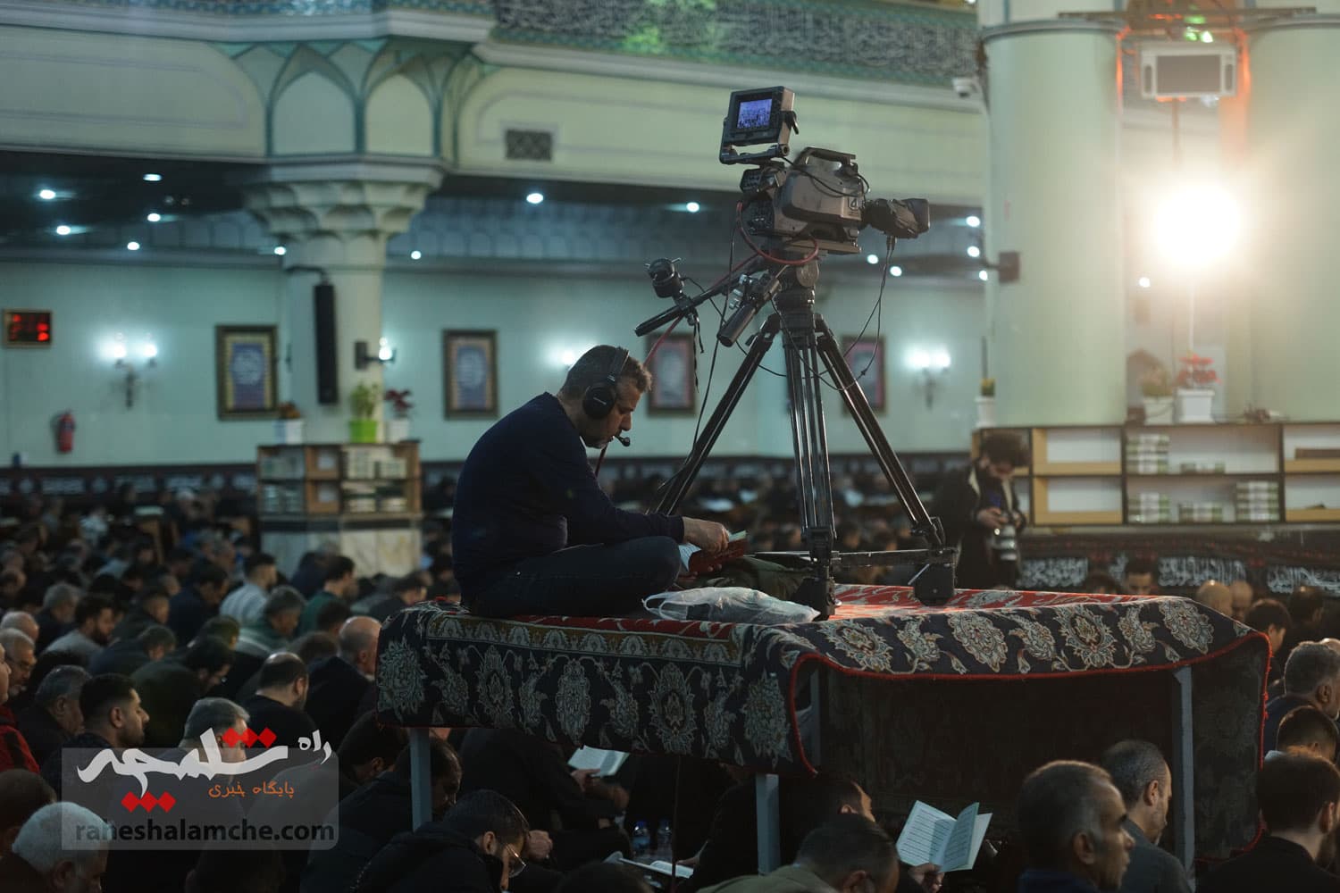 طنین نجوای «الهی العفو» دومین شب قدر در حرم عبدالعظیم حسنی(ع) +تصاویر — تصویر 22