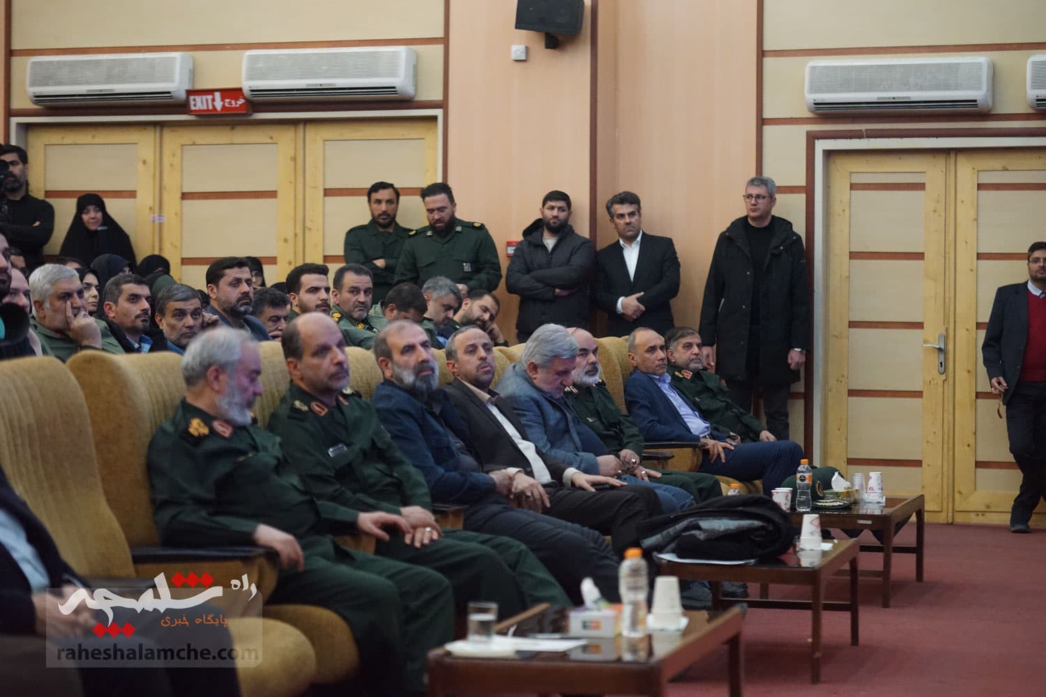 تجلیل از منتخبان جشنواره پژوهشی و فناوری در دانشگاه جامع امام حسین(ع) +تصاویر — تصویر 10