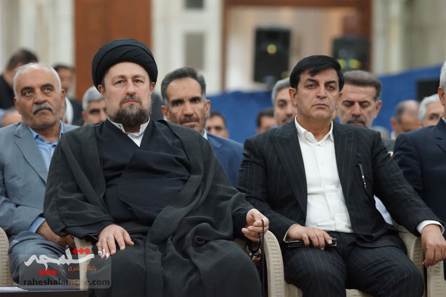 حضور نمایندگان مجلس در حرم امام خمینی(ره) +تصاویر — تصویر 23