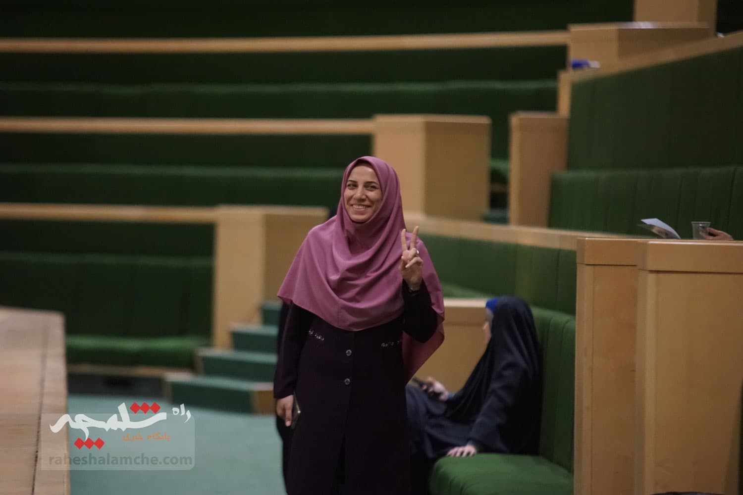گزارش تصویری کاملا متفاوت از صحن علنی مجلس — تصویر 38