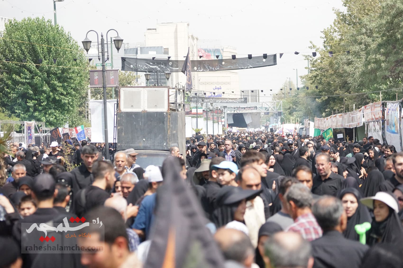 جاماندگان پیاده اربعین حسینی در تهران +تصاویر — تصویر 12