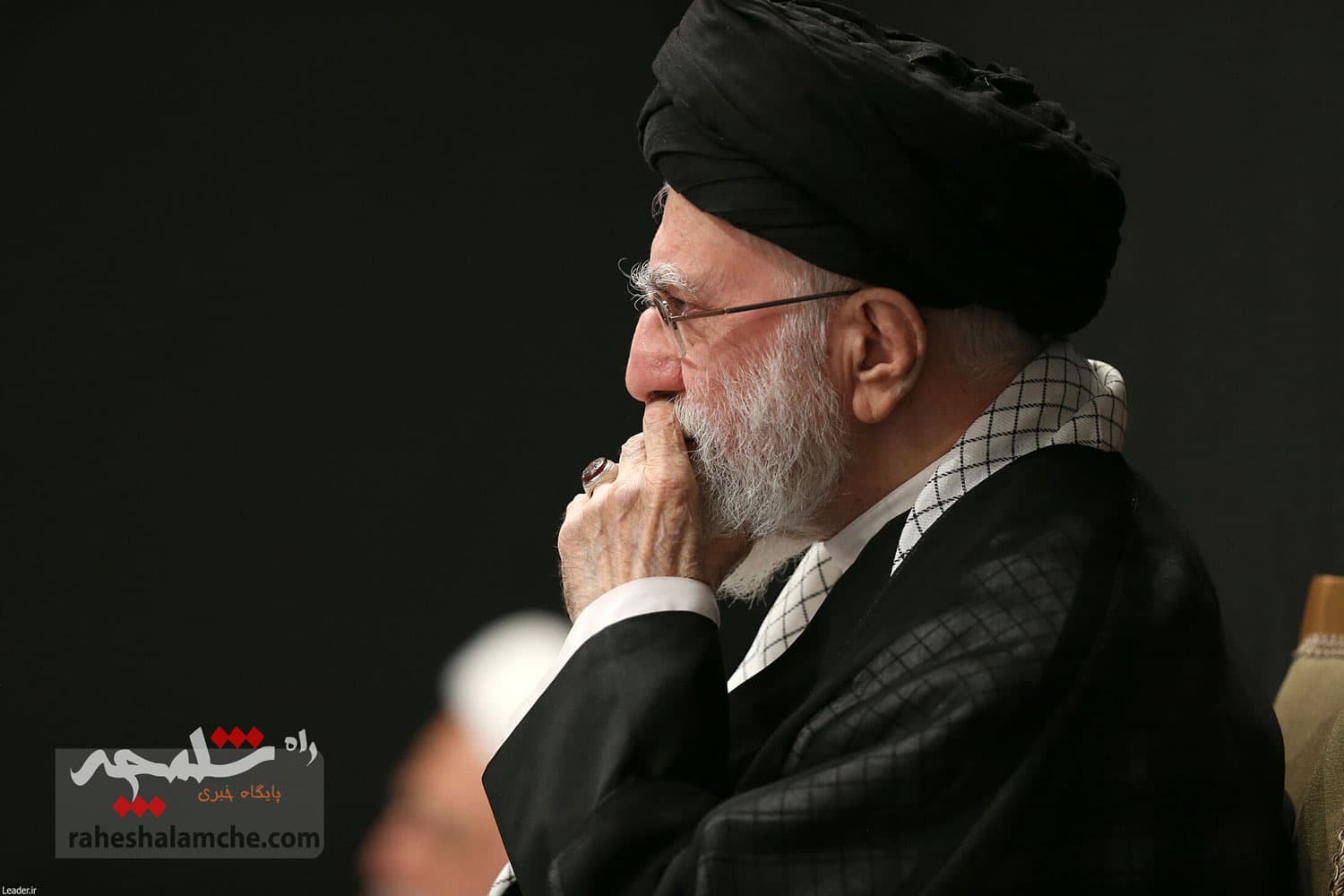 مراسم عزادارای شب عاشورا با حضور رهبر انقلاب اسلامی په گذشت؟ +تصاویر و فیلم — تصویر 39