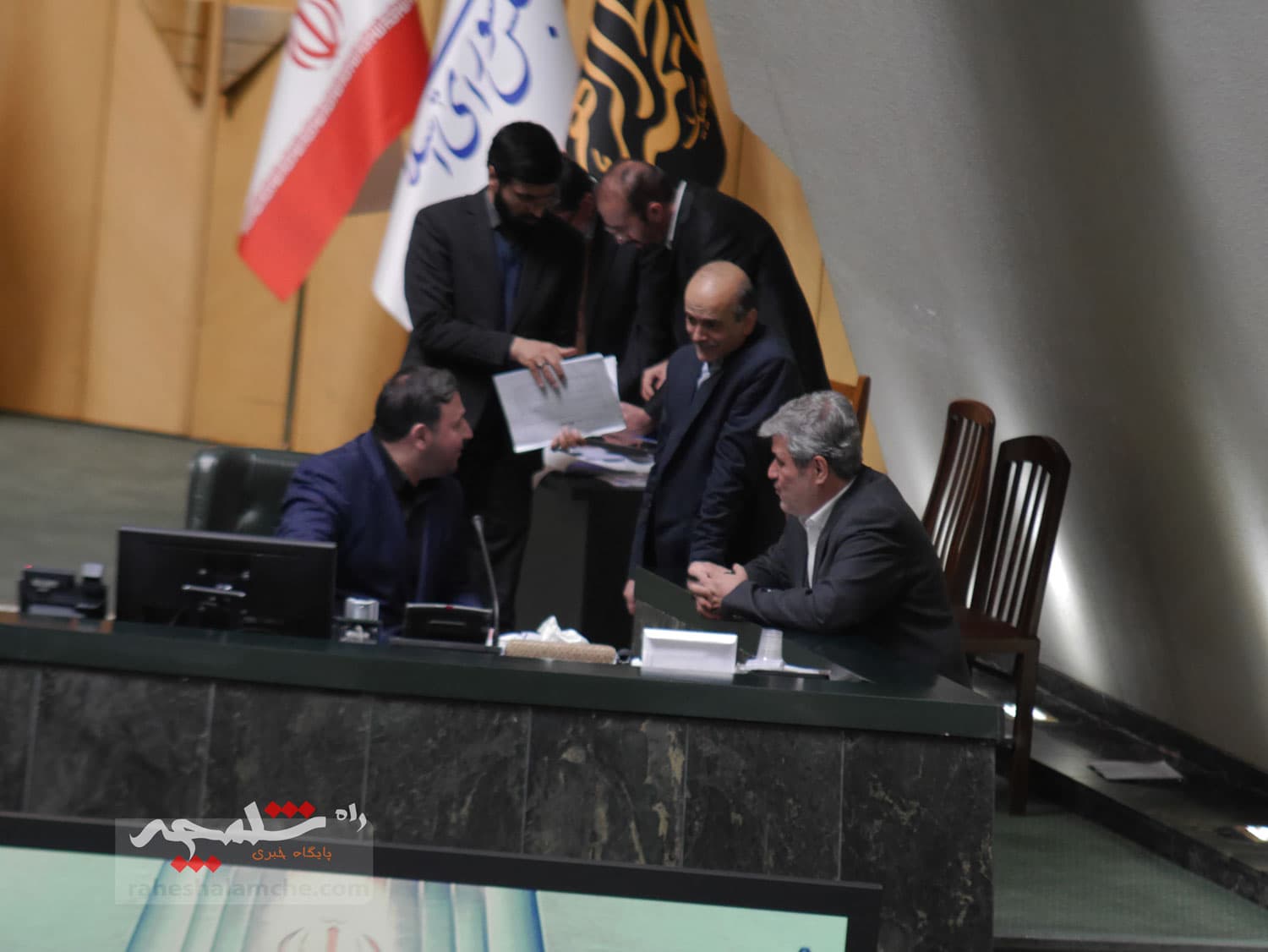 گزارش تصویری اولین روز بررسی لایحه بودجه 1404 مجلس شورای اسلامی — تصویر 18