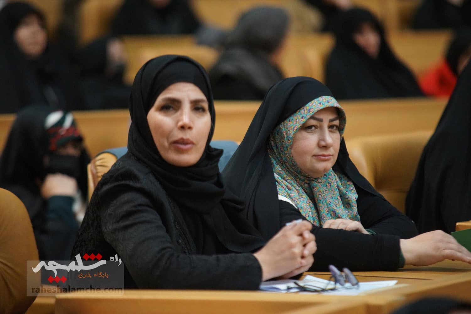 آیین تجلیل از طرحهای برگزیده اشتغال آفرین در کمیته امداد با حضور پزشکیان +تصاویر — تصویر 5