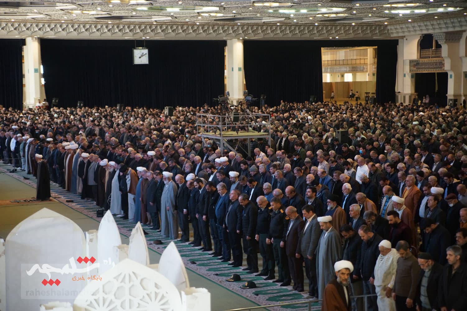 نماز جمعه تهران در آستانه ماه مبارک رمضان برگزار شد +تصاویر — تصویر 84