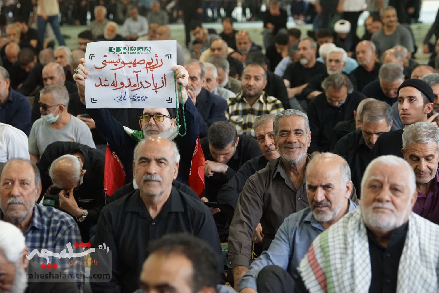 نماز جمعه تهران در اولین روز ماه محرم حسینی برگزار شد +تصاویر — تصویر 6