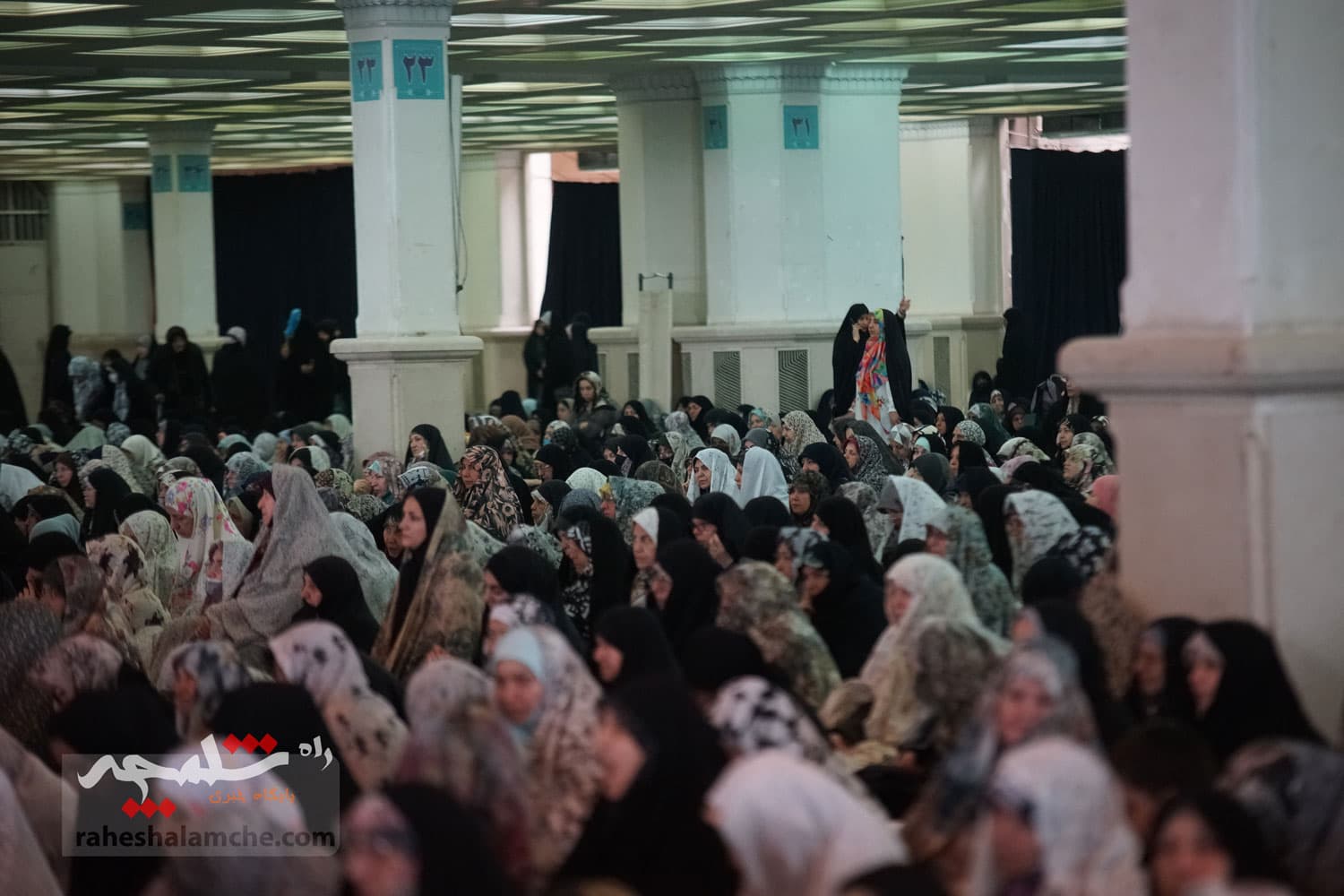 آخرین نماز جمعه تهران در سال 403 برگزار شد+تصاویر — تصویر 43