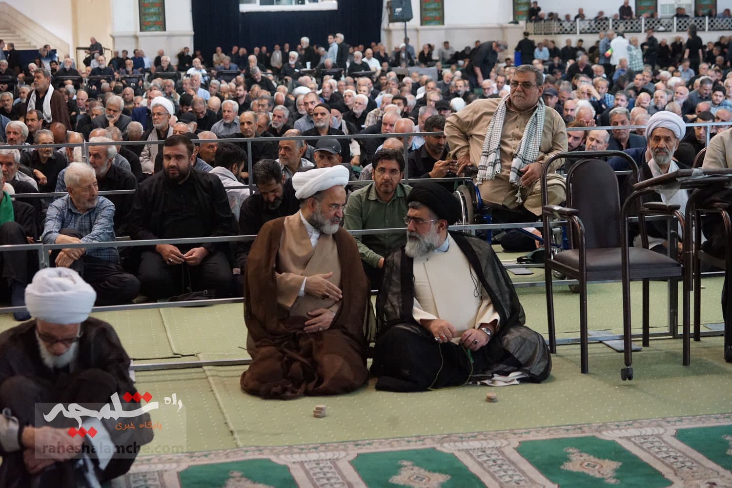 نماز جمعه تهران برگزار شد +تصاویر — تصویر 44