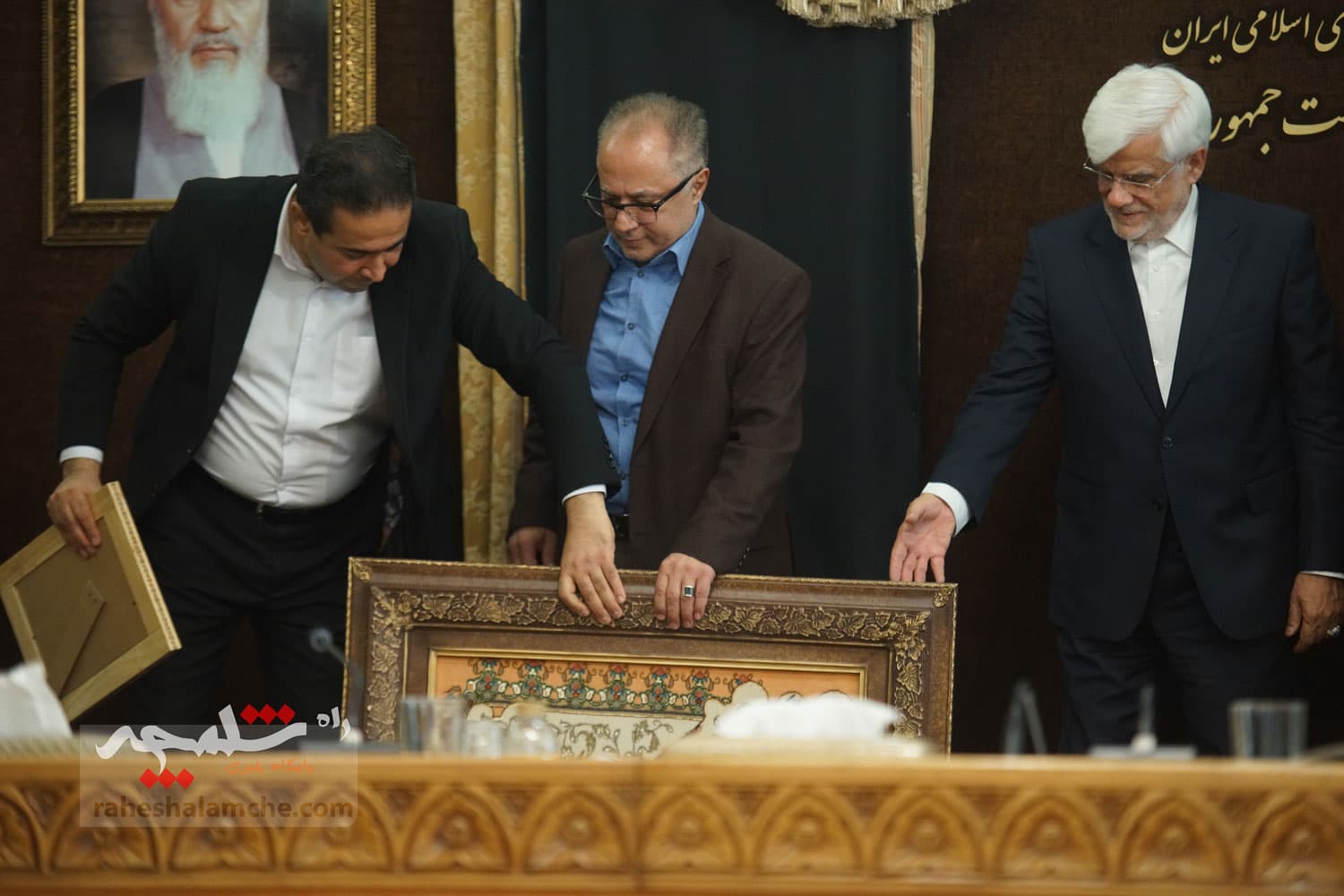 مراسم تودیع و معارفه معاونان جدید و پیشین پارلمانی رئیسجمهور +تصاویر — تصویر 74