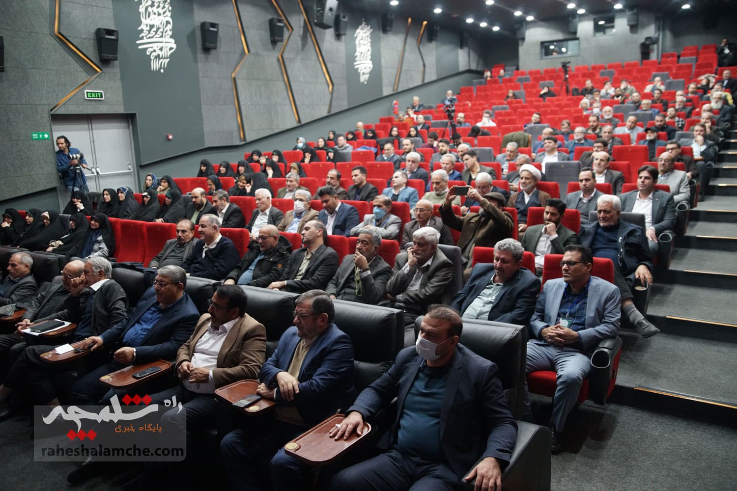 در نشست جمعیت وفاداران انقلاب اسلامی چه گذشت؟ +تصاویر — تصویر 15