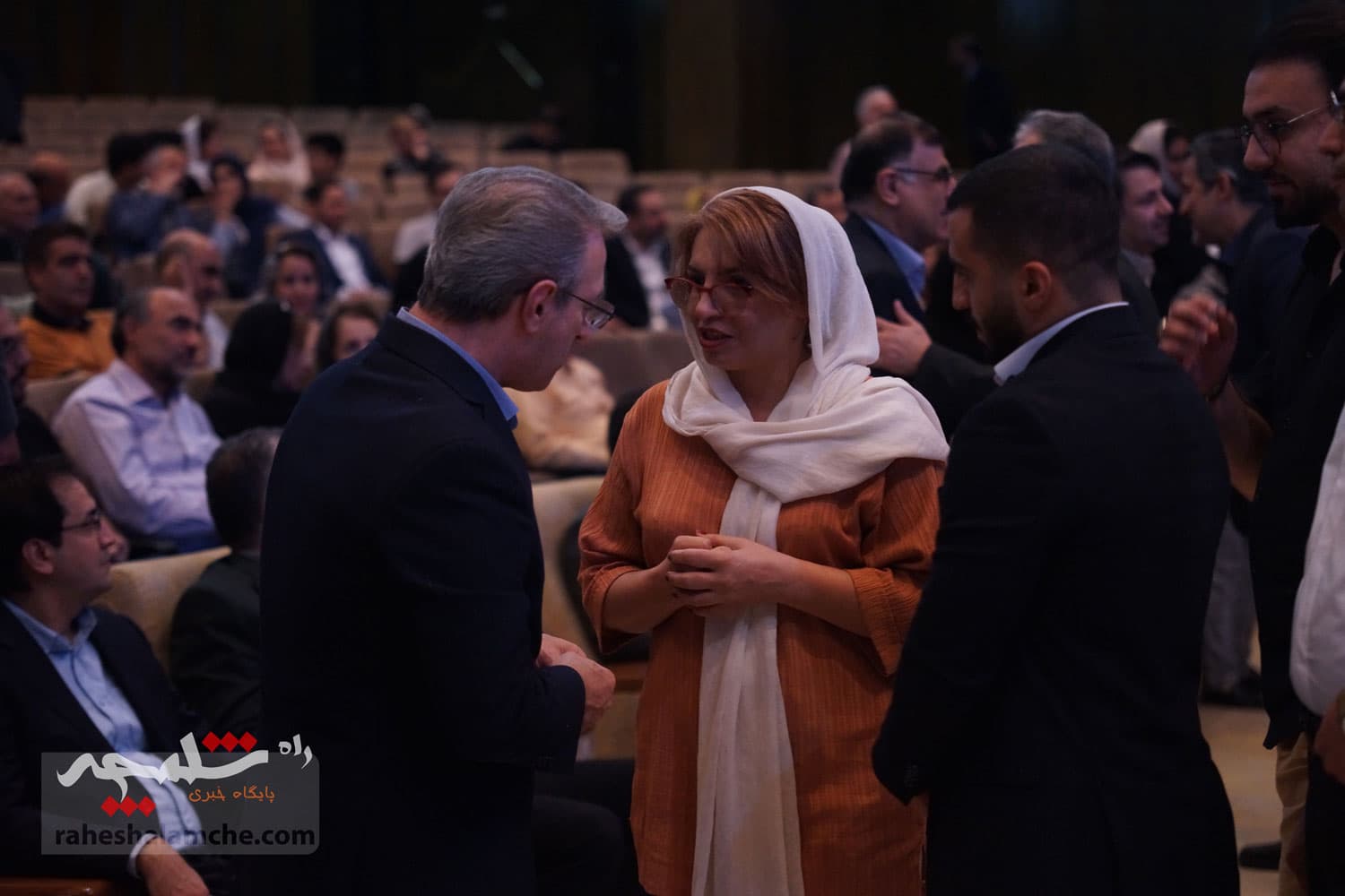 آیین گرامیداشت «روز پزشک» با حضور پزشکیان برگزار شد +تصاویر — تصویر 57
