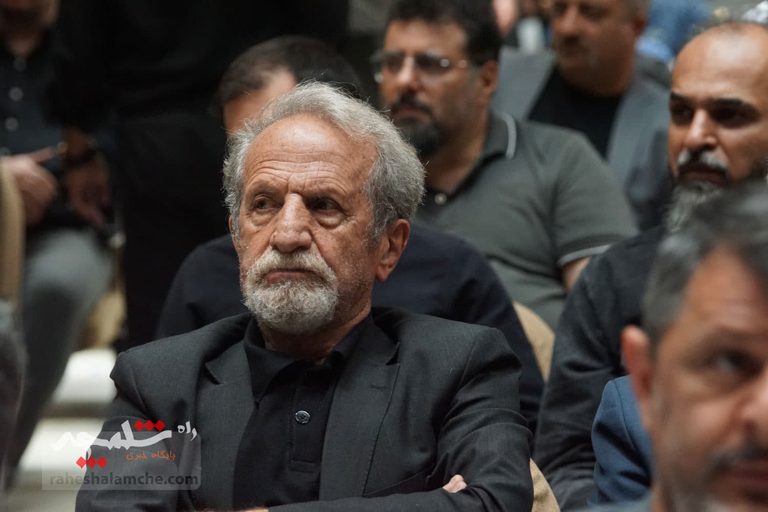 مراسم هفتمین روز درگذشت «محمدرضا درجاتی» +تصاویر — تصویر 30