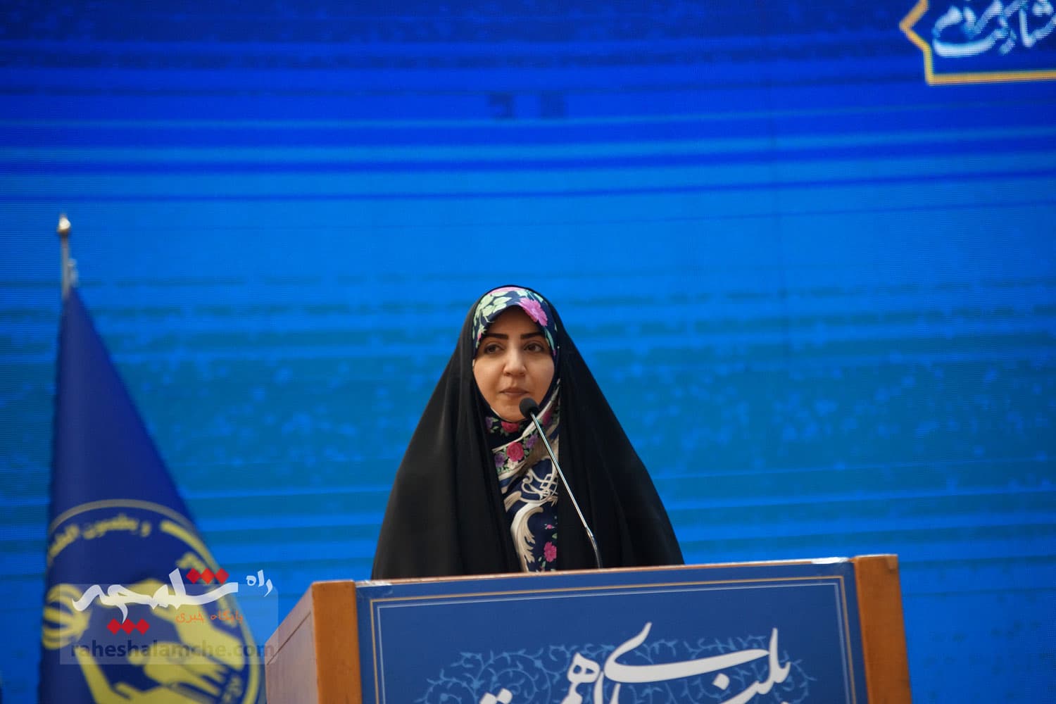 آیین تجلیل از طرحهای برگزیده اشتغال آفرین در کمیته امداد با حضور پزشکیان +تصاویر — تصویر 48