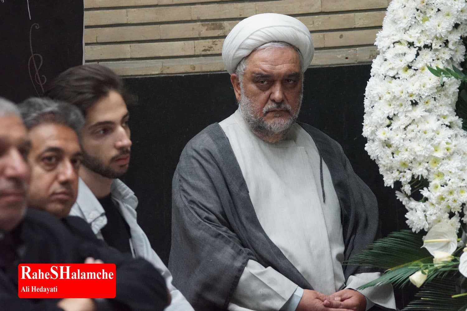 چه کسانی در مراسم ترحیم مادر حداد عادل بودند؟ +تصاویر — تصویر 68