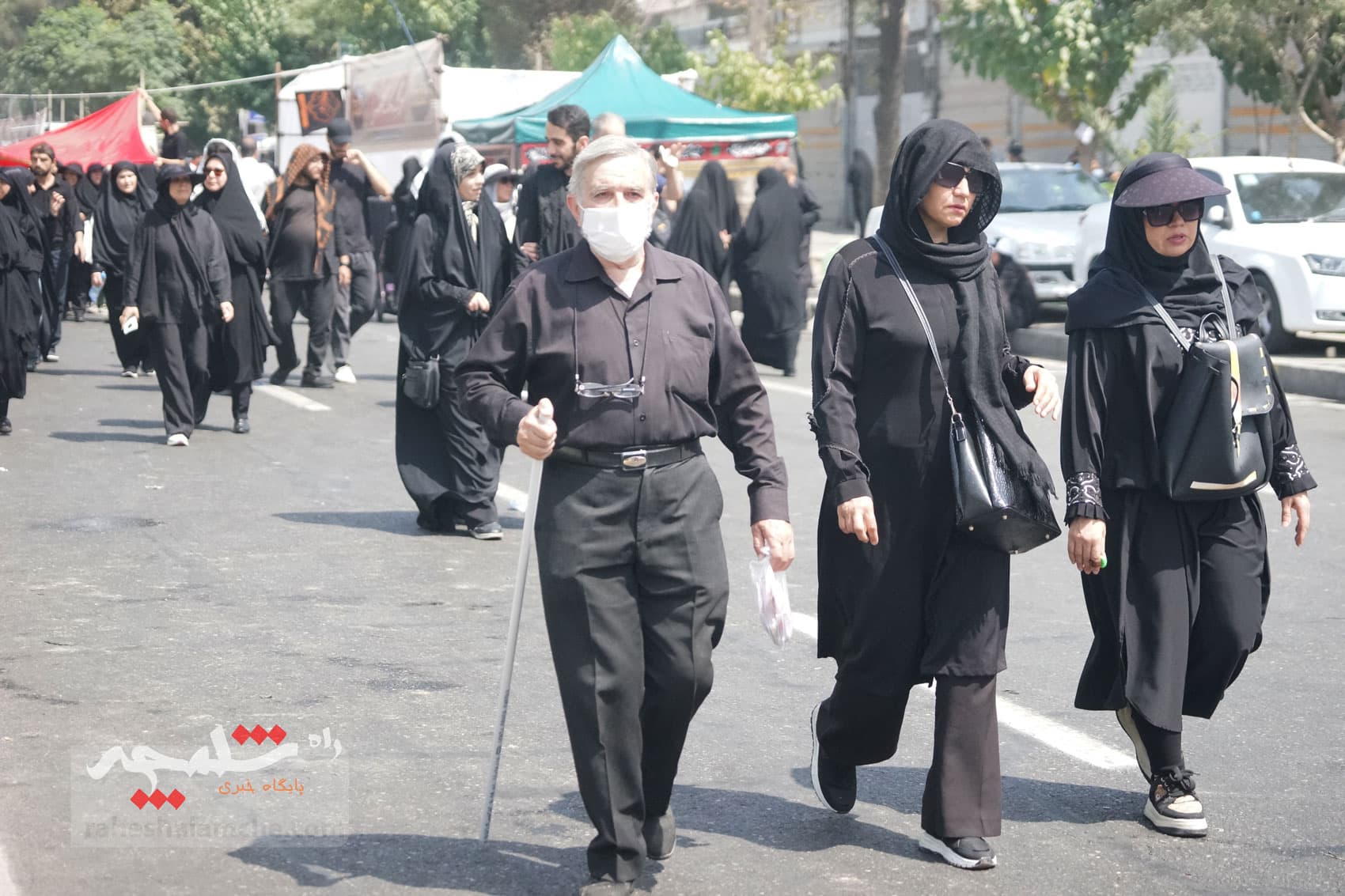 جاماندگان پیاده اربعین حسینی در تهران +تصاویر — تصویر 6