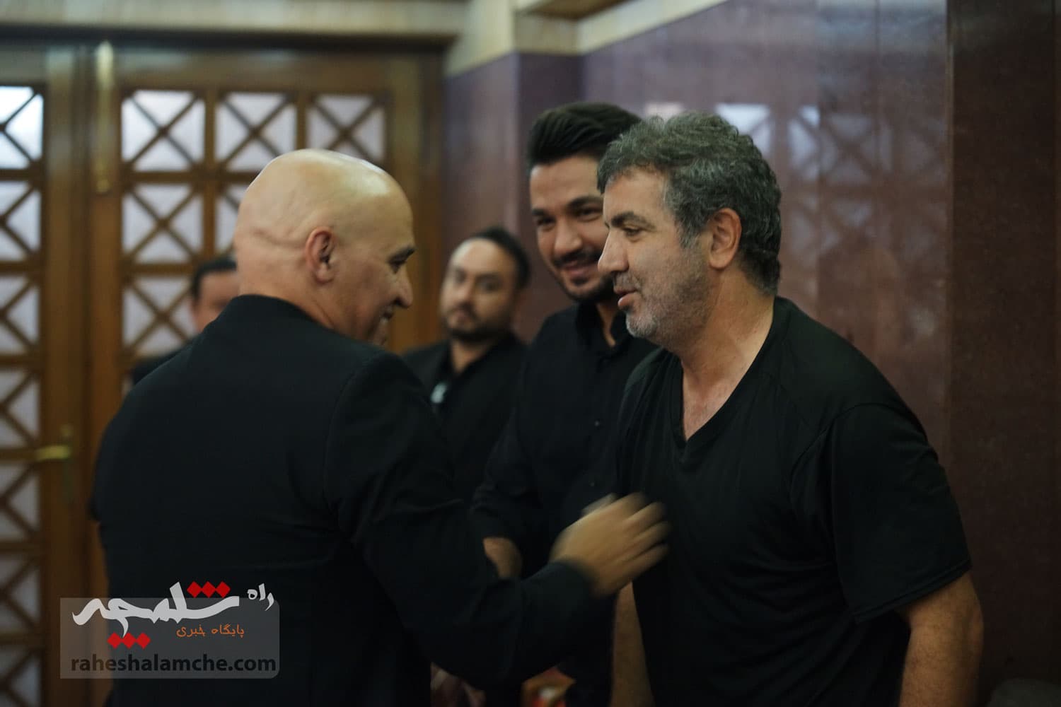 حضور بزرگان فوتبال کشور در ختم پدر خداداد عزیزی +تصاویر(2) — تصویر 66