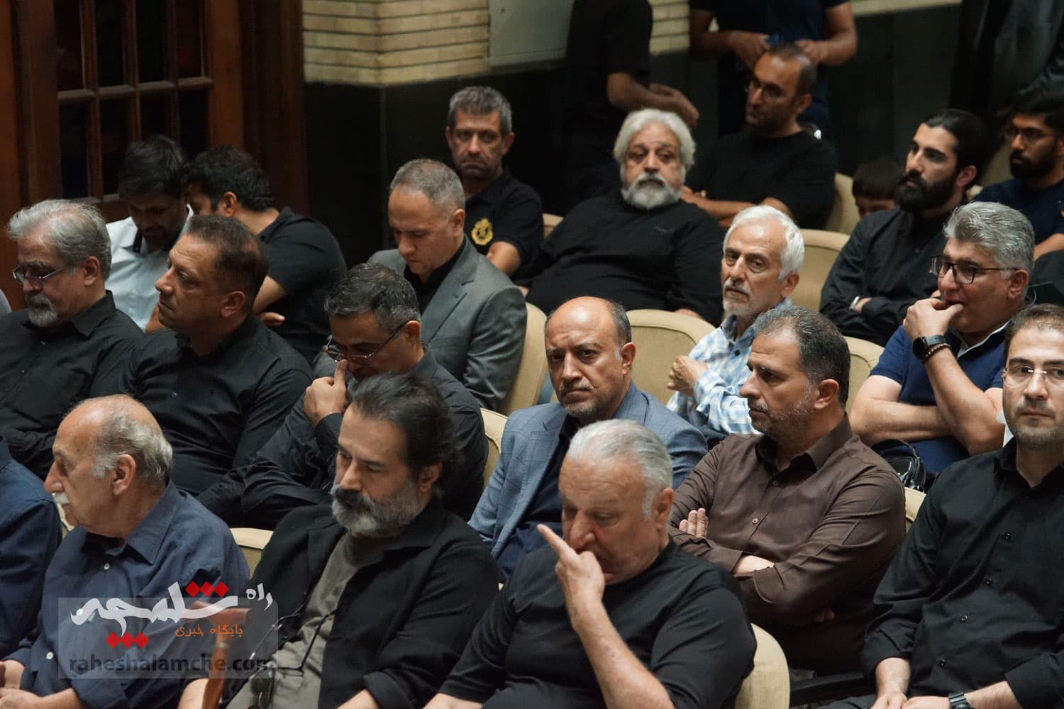 مراسم هفتمین روز درگذشت «محمدرضا درجاتی» +تصاویر — تصویر 46