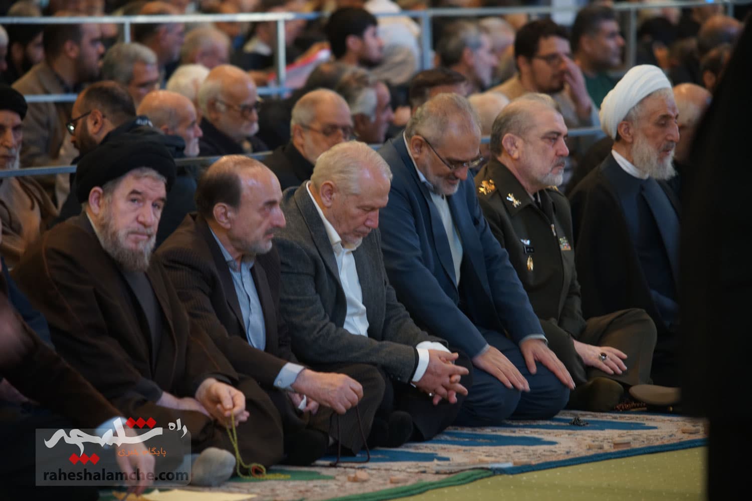 نماز جمعه این هفته تهران برگزار شد +تصاویر — تصویر 47