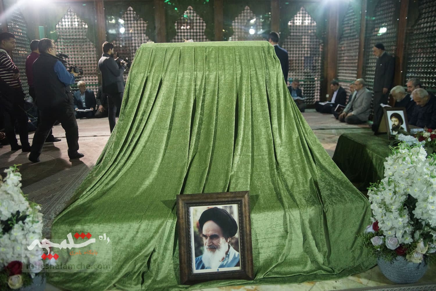 تجدید میثاق اعضای مجمع تشخیص با آرمانهای امام راحل +تصاویر — تصویر 21
