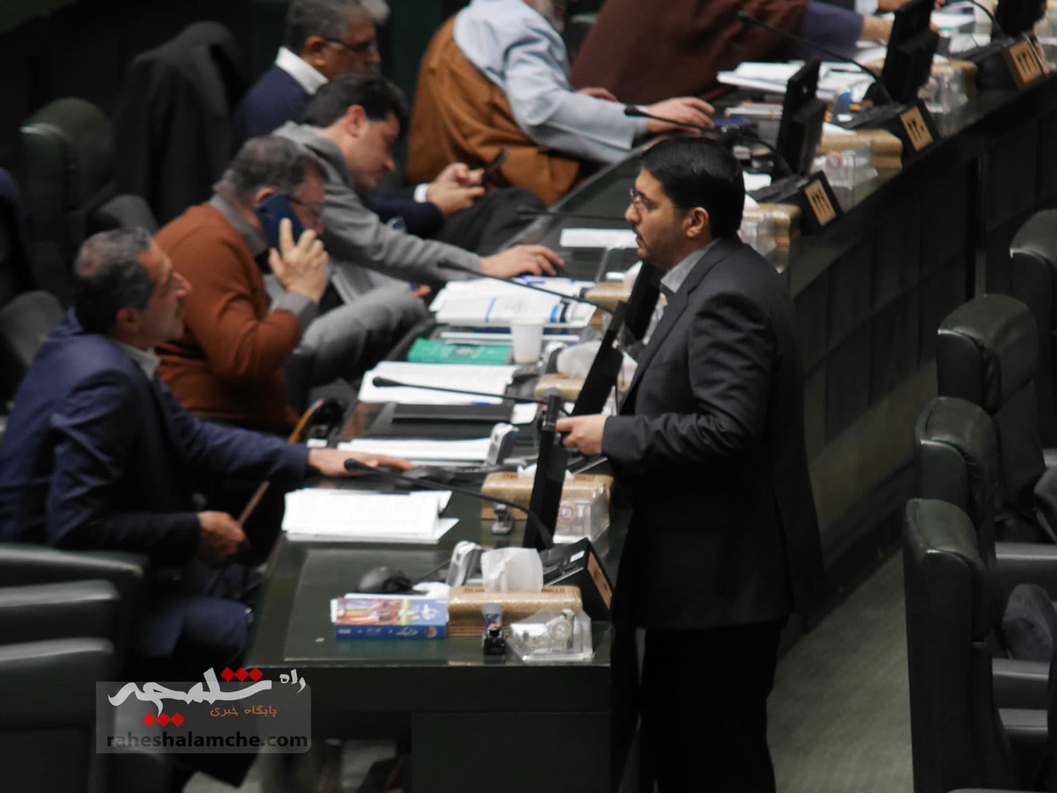 گزارش تصویری اولین روز بررسی لایحه بودجه 1404 مجلس شورای اسلامی — تصویر 34