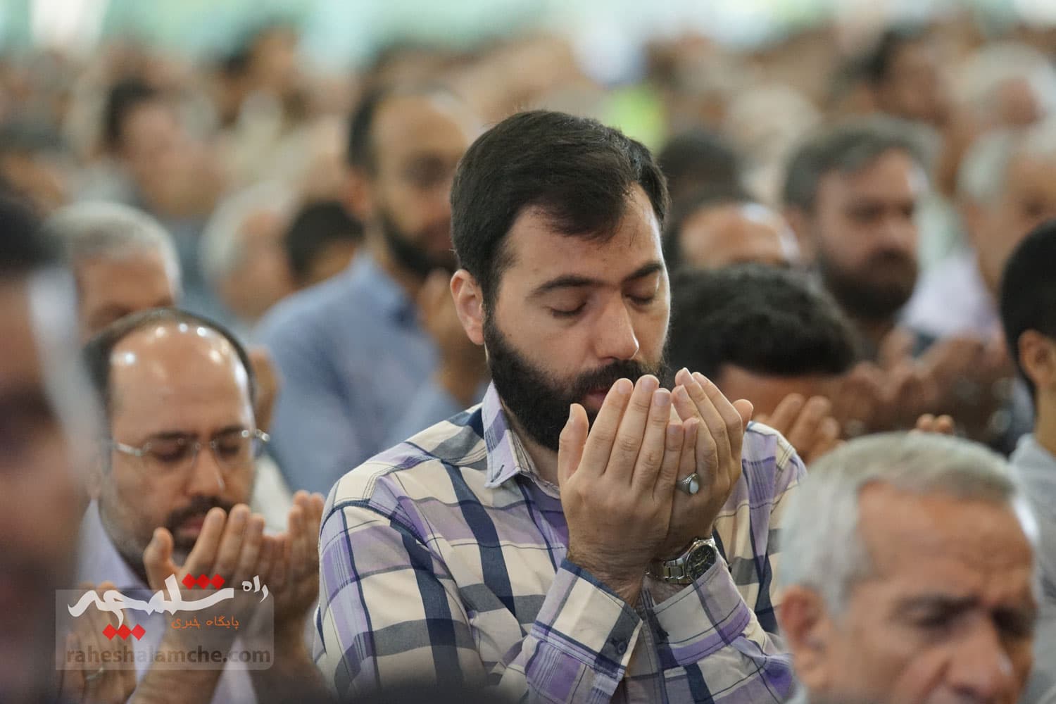 نماز عید قربان در دانشگاه تهران برگزار شد +تصاویر — تصویر 63