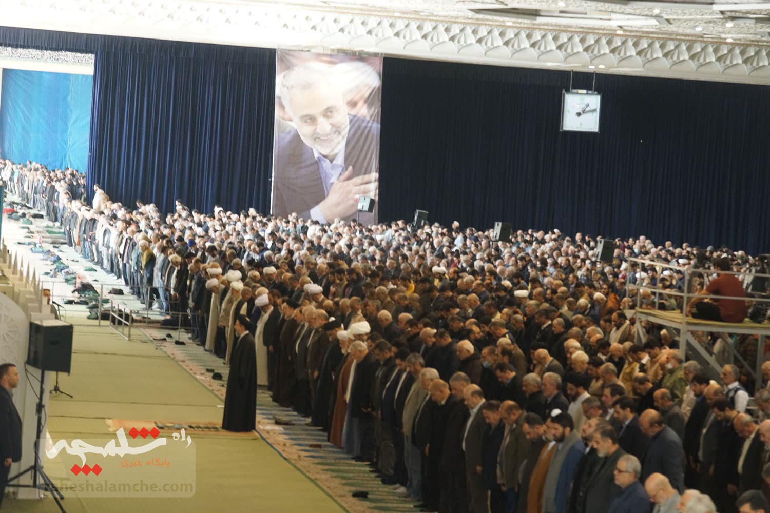 نماز جمعه این هفته تهران برگزار شد +تصاویر — تصویر 70