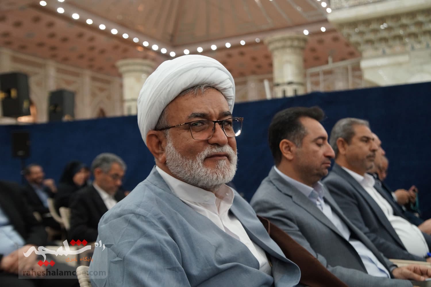 حضور نمایندگان مجلس در حرم امام خمینی(ره) +تصاویر — تصویر 90