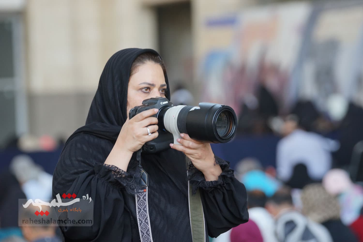 مراسم دعای عرفه در مصلی امام خمینی(ره) برگزار شد +تصاویر — تصویر 86