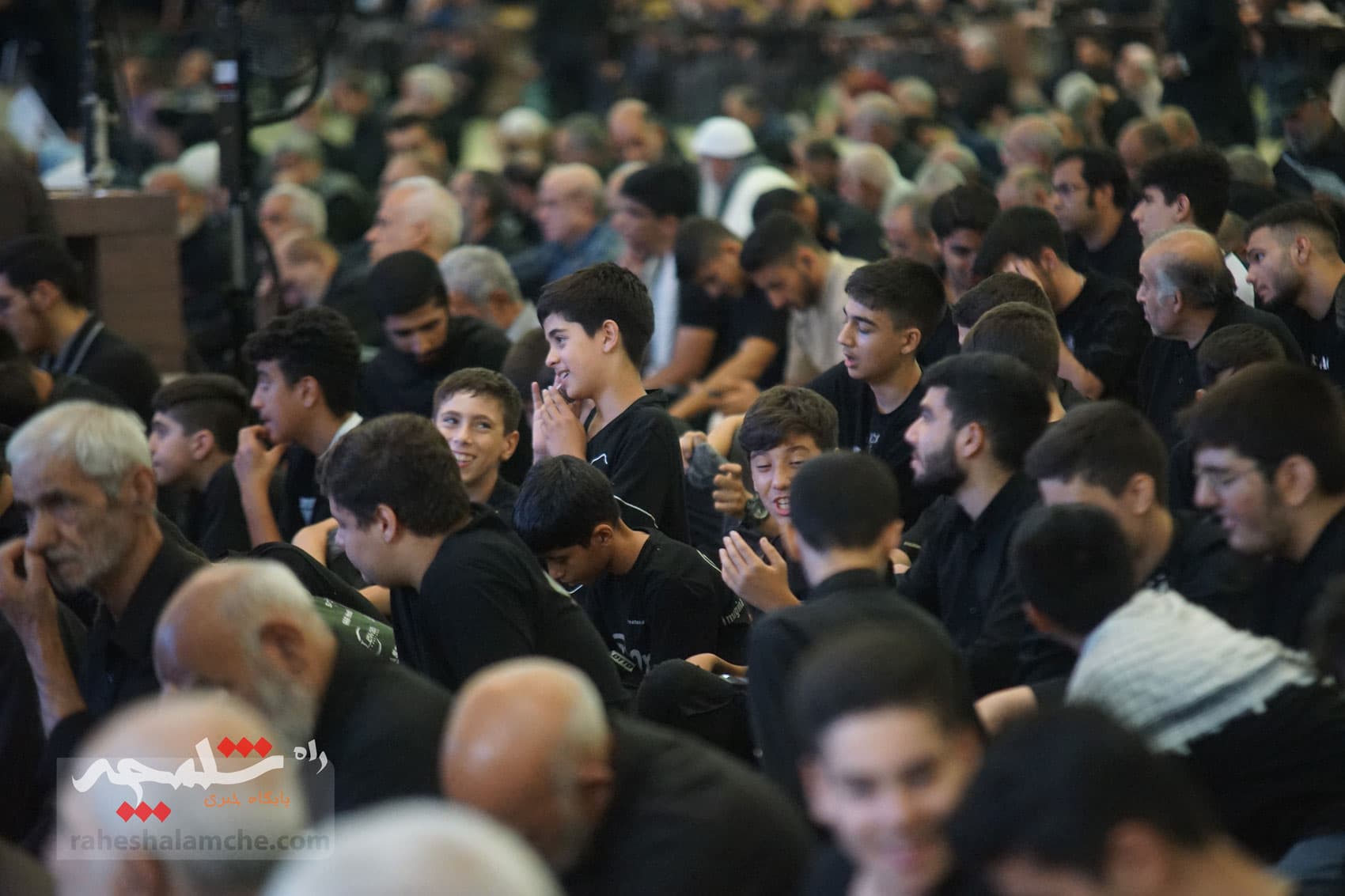 اولین نماز جمعه تهران در ماه محرم برگزار شد +تصاویر — تصویر 7