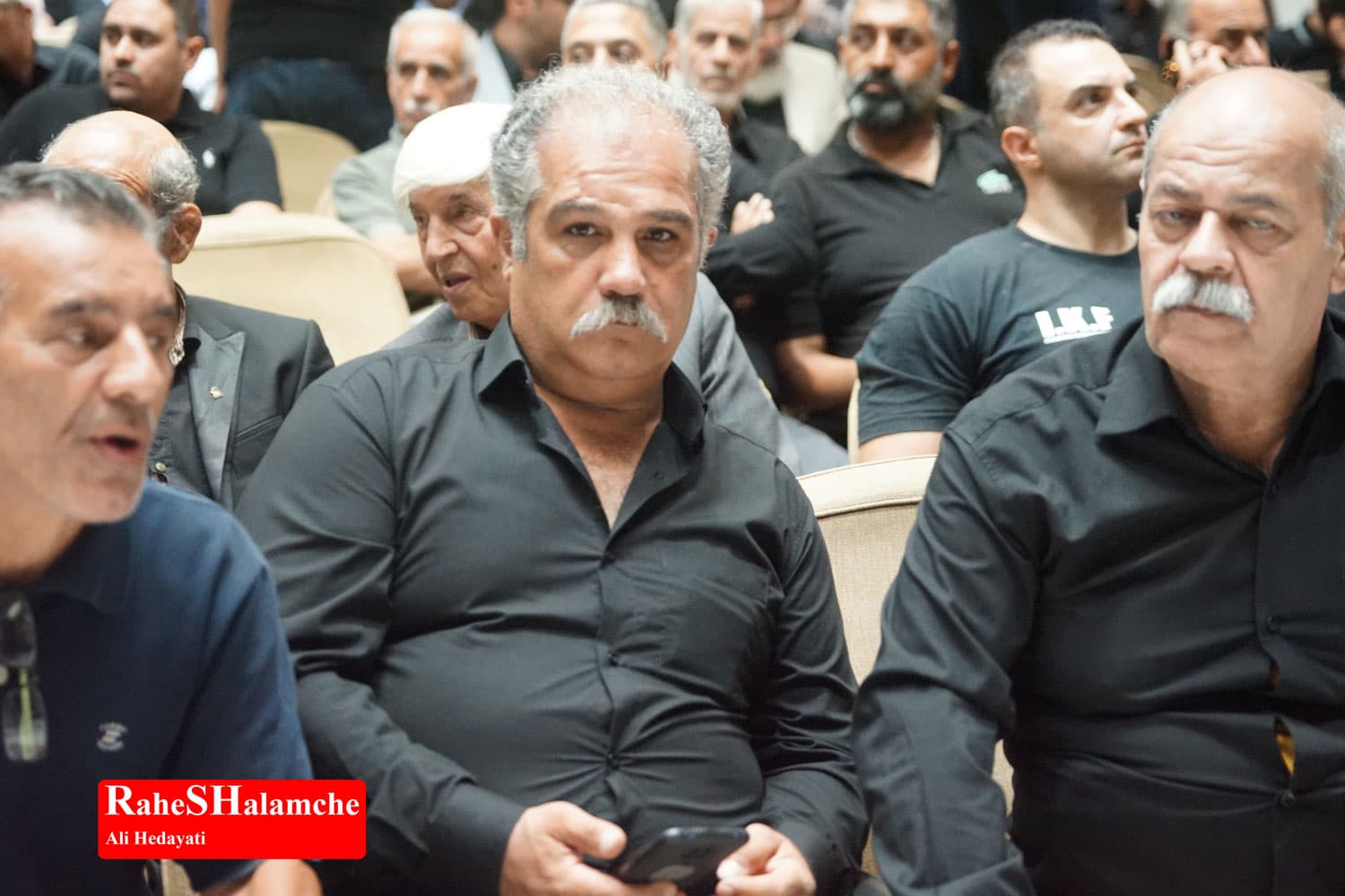 مراسم ختم رضا سوختهسرایی در غیاب مازندرانیها +تصاویر — تصویر 52