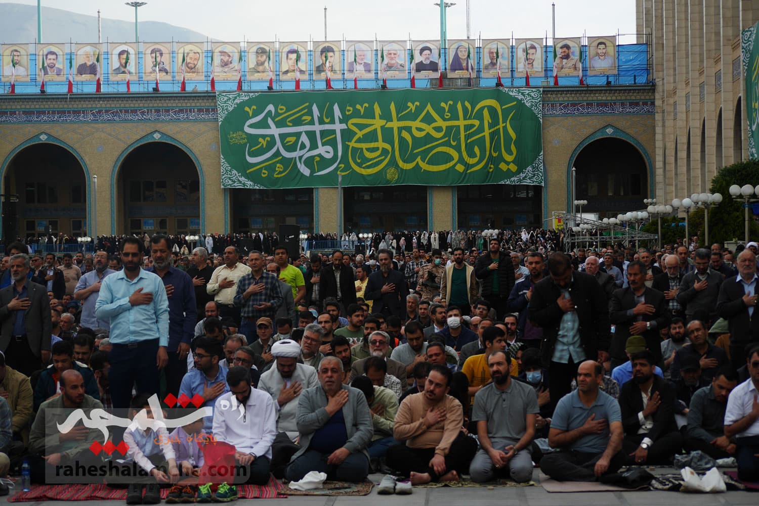 گزارش تصویری اختصاصی راه شلمچه از نماز عید فطر به امامت رهبر انقلاب — تصویر 51