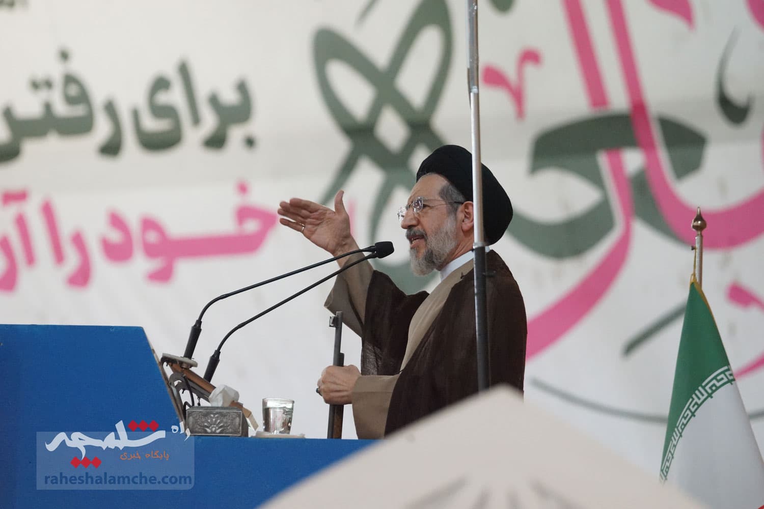 نماز جمعه تهران در اولین روز ماه محرم حسینی برگزار شد +تصاویر — تصویر 43