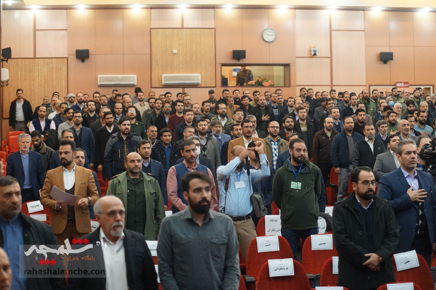 تجلیل از منتخبان جشنواره پژوهشی و فناوری در دانشگاه جامع امام حسین(ع) +تصاویر — تصویر 20