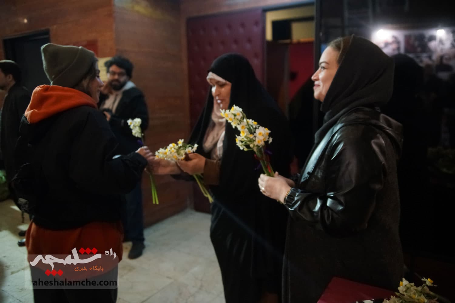 آئین رونمایی مستند سینمایی «آتش و گلستان» +تصاویر — تصویر 18